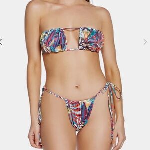Phax Bikini